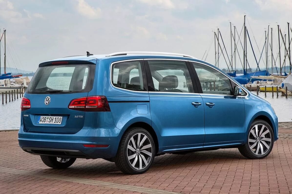 Купить фольксваген шаран тди. VW Sharan. VW Sharan 2023. VW Sharan 2021. Фольксваген Sharan 2.0.