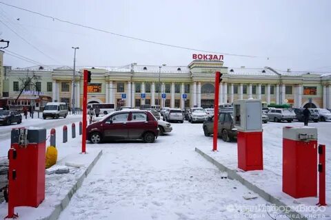 Автостоянка около жд вокзала