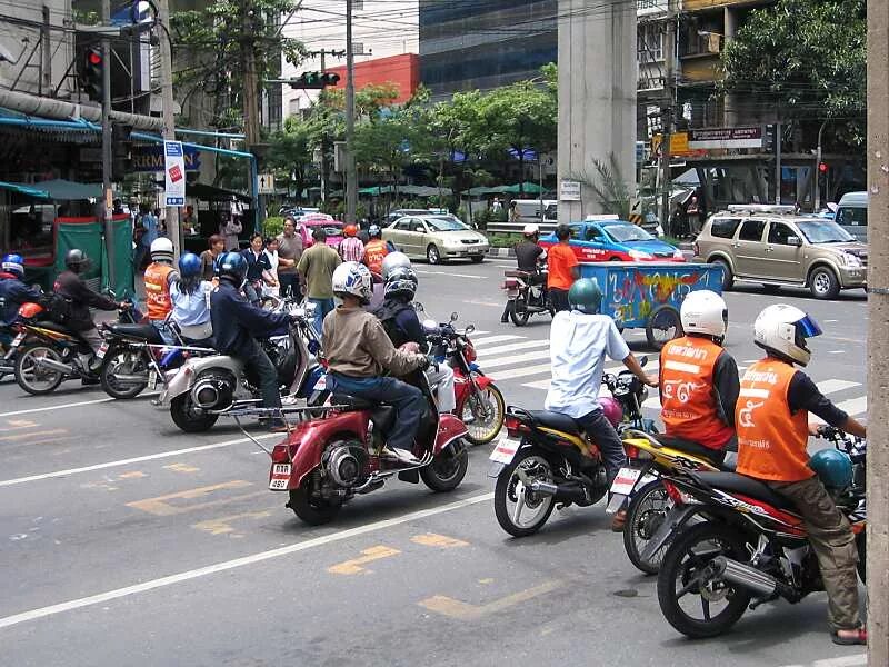 Байк в паттайе. Мотоциклы в Тайланде. Мопеды в Тайланде. Скутер в Тайланде. Байки в Таиланде.