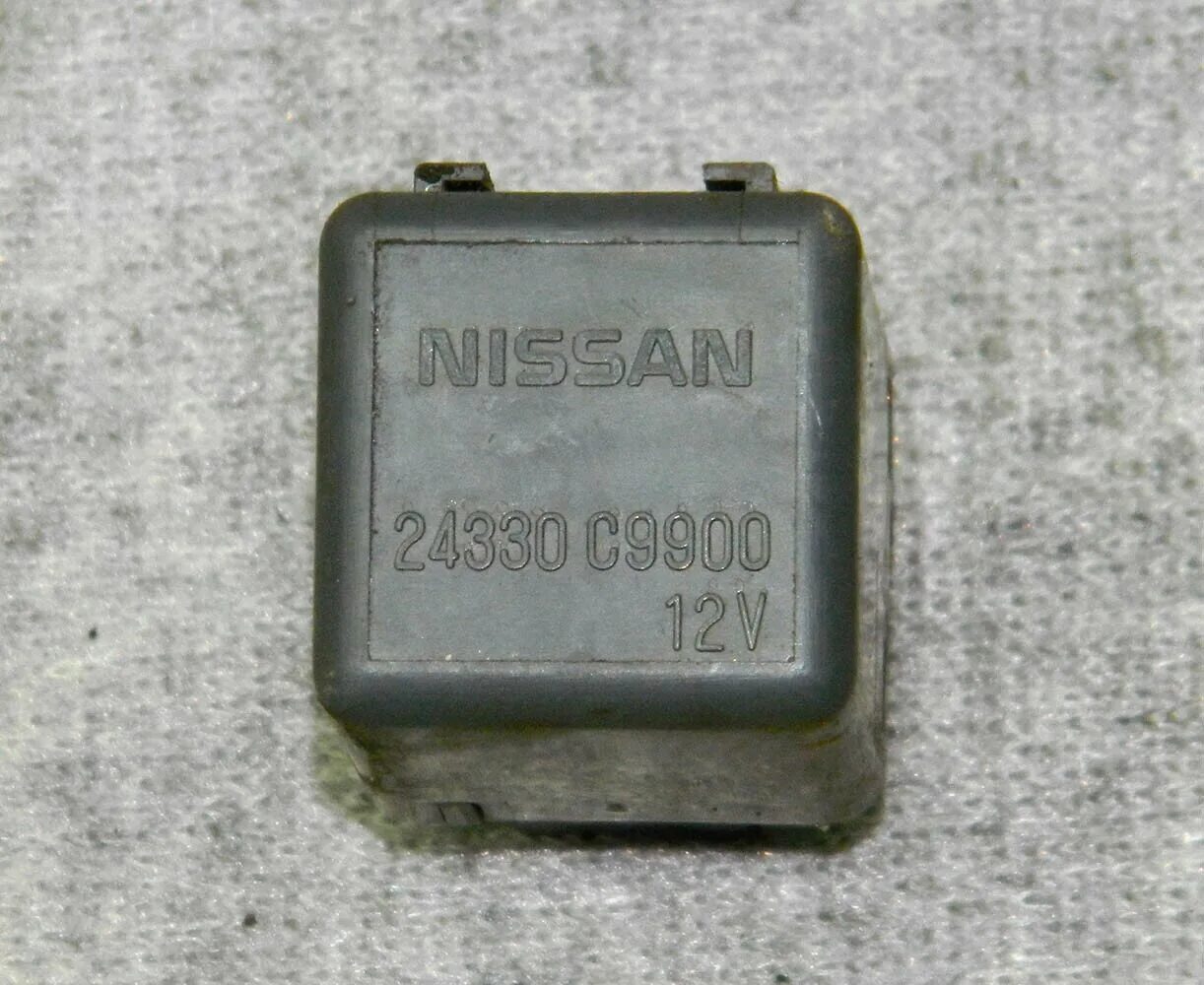 Реле стеклоподъемника ниссан ларго с22. 24330-c9900. Реле стеклоподъемника nissan. Реле стеклоподъемников ниссан. Реле стеклоподъемника ниссан атлас 2006 года.