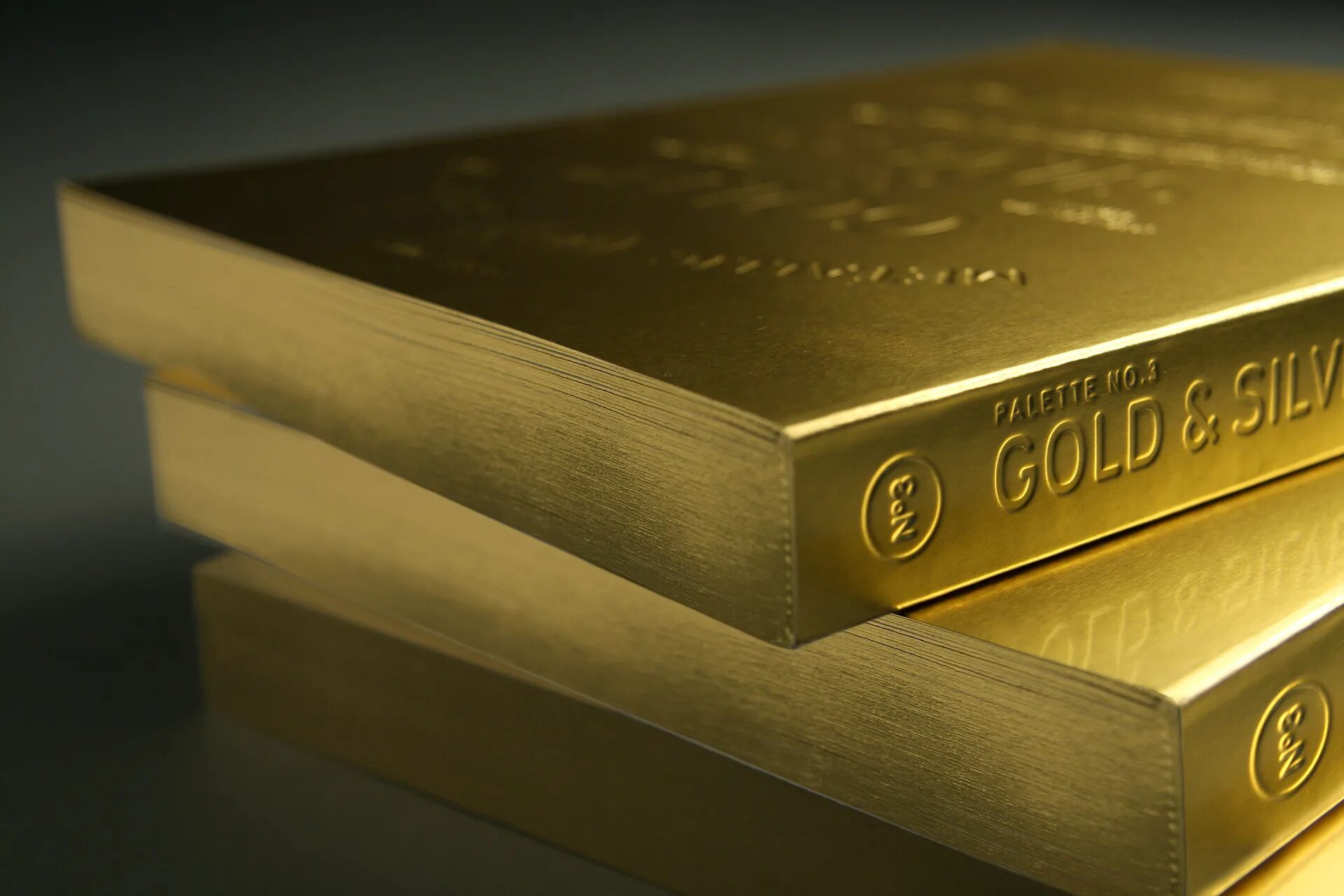 Book of gold. Золотые пластины мормонов. Золотая книга. Книга золото. Золотистые книги.