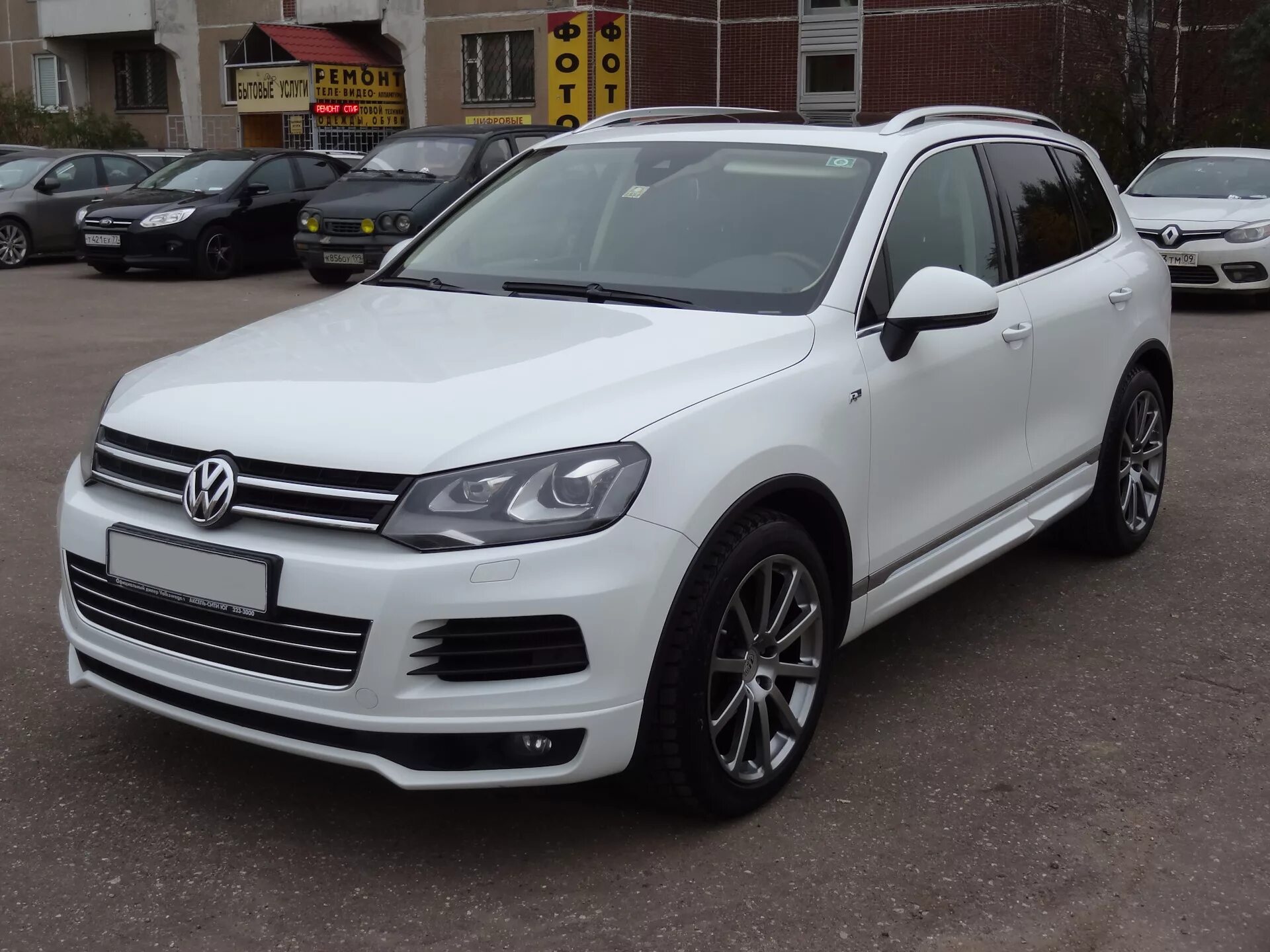 Volkswagen Touareg NF R line. Volkswagen Touareg 2 r-line. Volkswagen Touareg 2013 r line. Volkswagen Touareg 2012 r line. Volkswagen touareg r