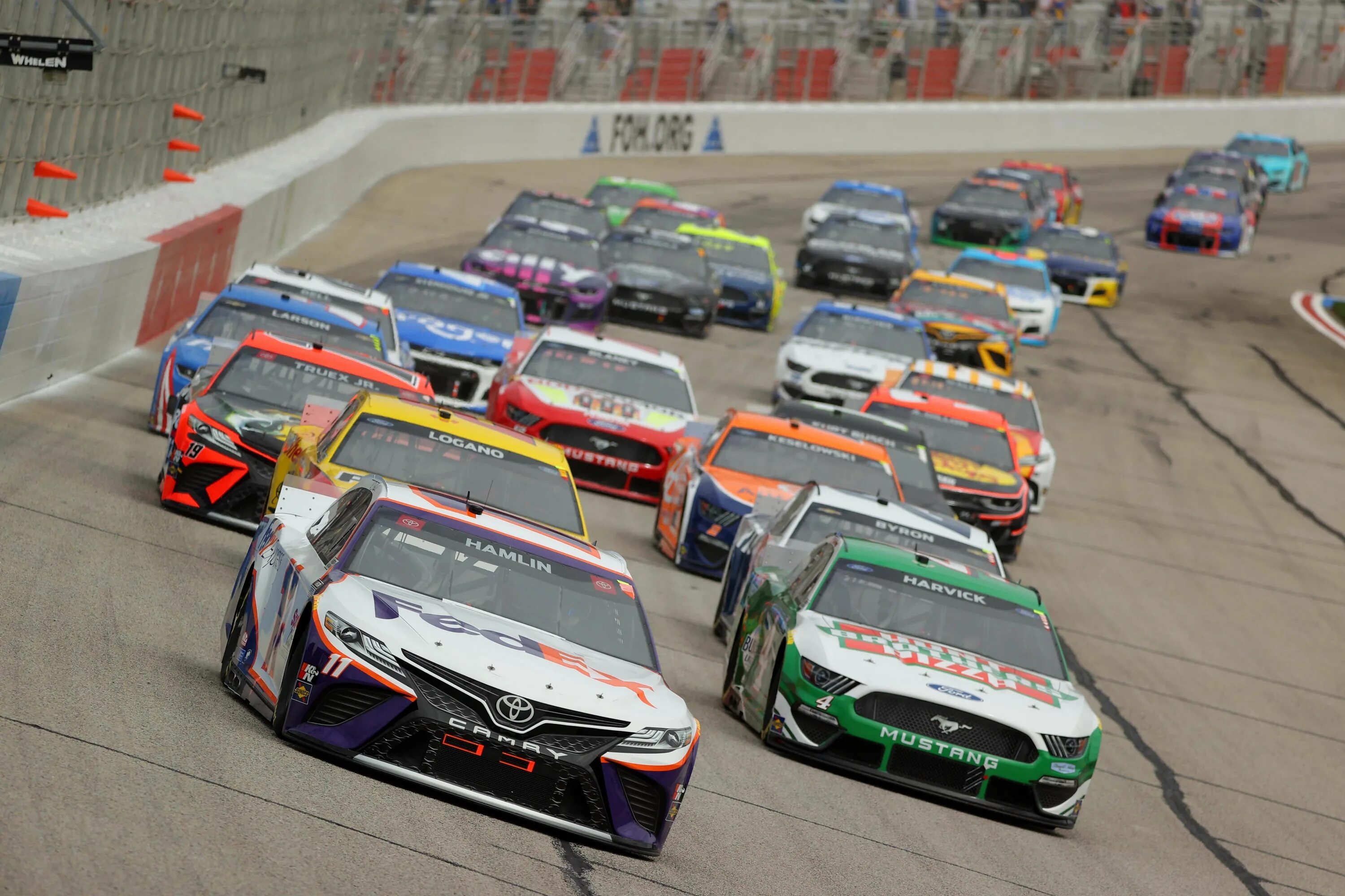 Nascar homestead 2021. Nascar 2022 20. Nascar cup series 2022. Гонки бизнес. Nascar road.