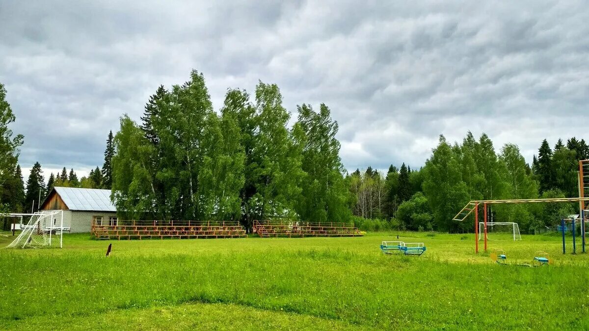 7 5 дол. Комета детский лагерь Пермь. ДЗОЛ Комета Пермский край. Лагерь Комета Янычи. Лагери Комета Кукуштан.