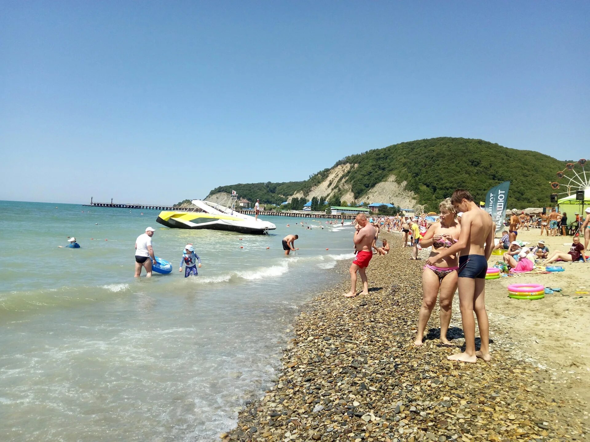 Пляж в лермонтово краснодарский. Черноморское побережье лермонтово. Краснодар море лермонтово. Лермонтово пляж. Лермонтово море 2022.