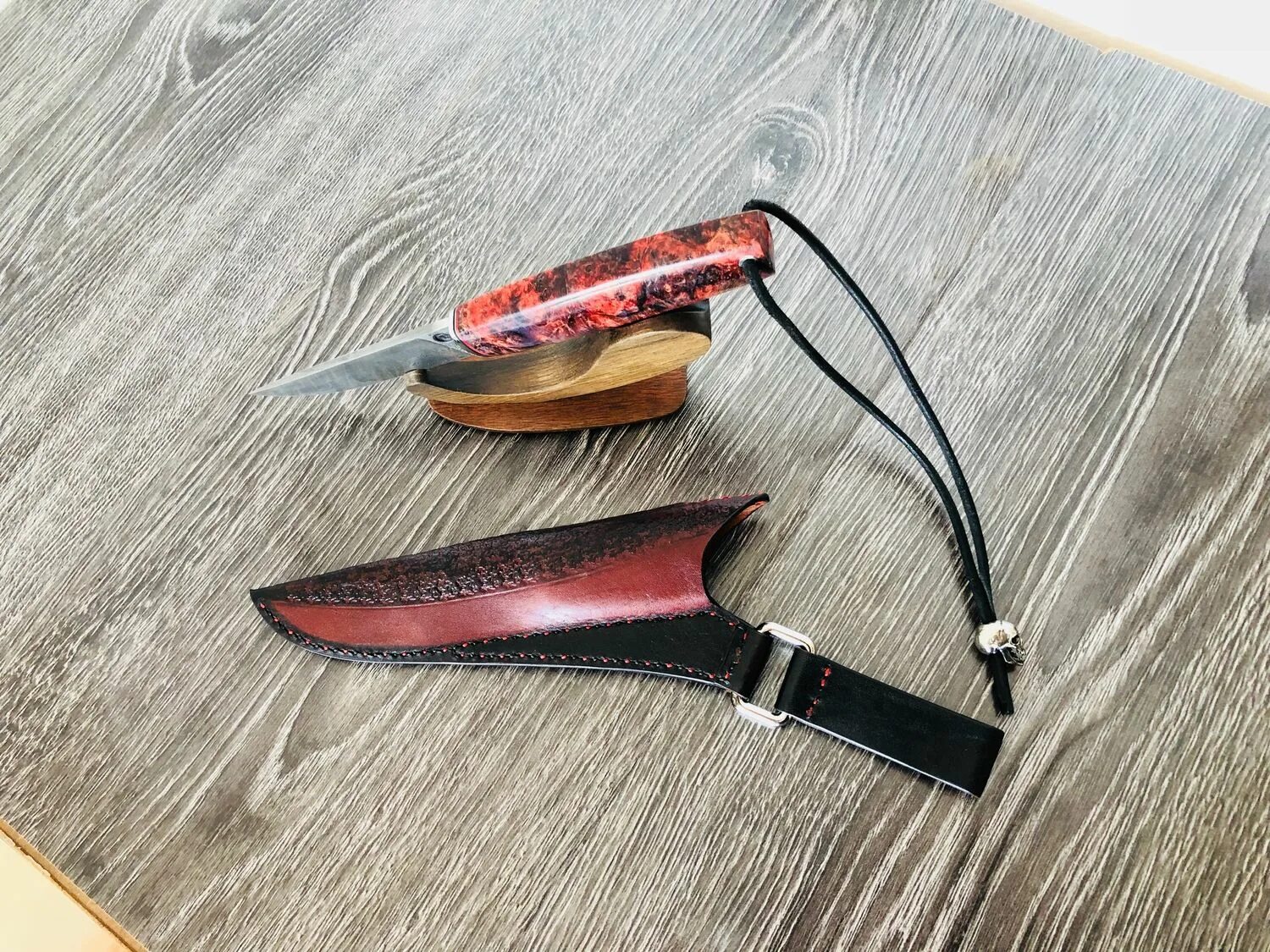 Red knives магазин ножей. Ножи американских охотников. Красный дракон ножи. Красный дракон ножи. Kizlyar supreme нож whisper black titanium.
