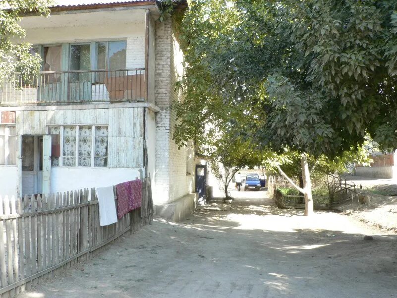 кызыл кия 2022. лалафо кызыл кия. кызыл ул пролетарская. кызылкия дом продается. посуточный квартира в кызыл кыя.