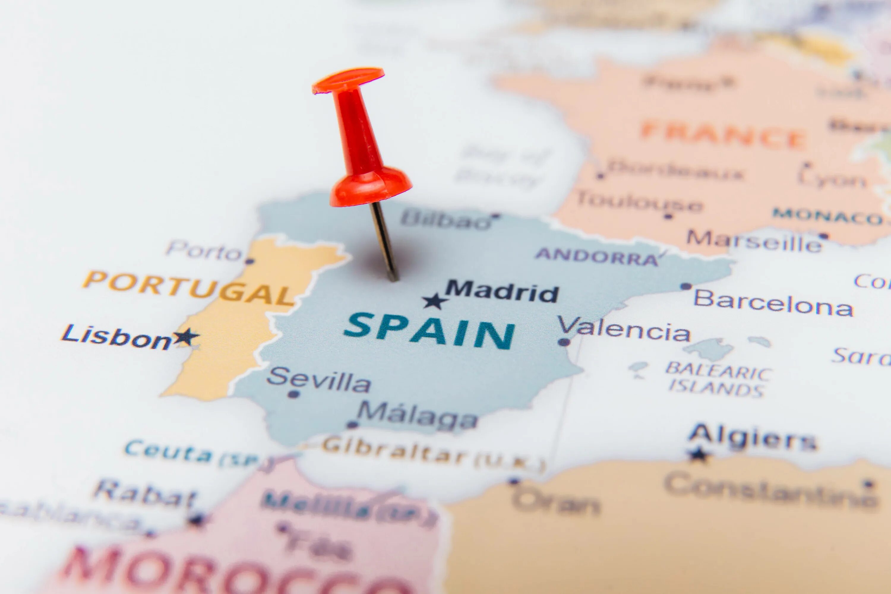 Жизнь по испански. ВНЖ инвестора в Испании. Законодательство Испании. Виза в Испанию. Испания инвестиции.