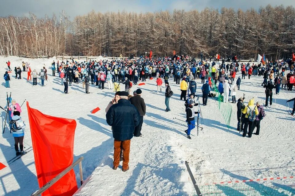 Лыжная трасса поляны. Лыжная база Саратов Кумысная Поляна. Лыжня России 2024 на Кумысной Поляне Саратов. Лыжные трассы на Кумысной Поляне. Лыжники на Кумысной Поляне Саратов.