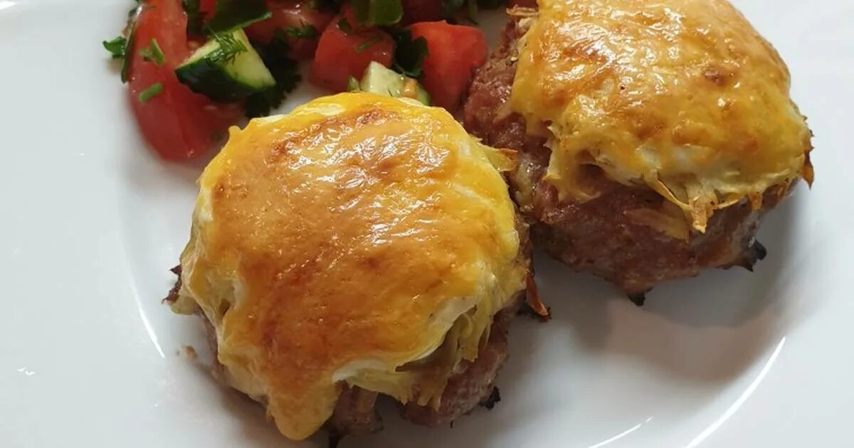 Белорусские стожки из фарша. Стожки. Стожки фото. Стожки - блюдо из мясного фарша. Стожки из фарша в духовке с грибами.