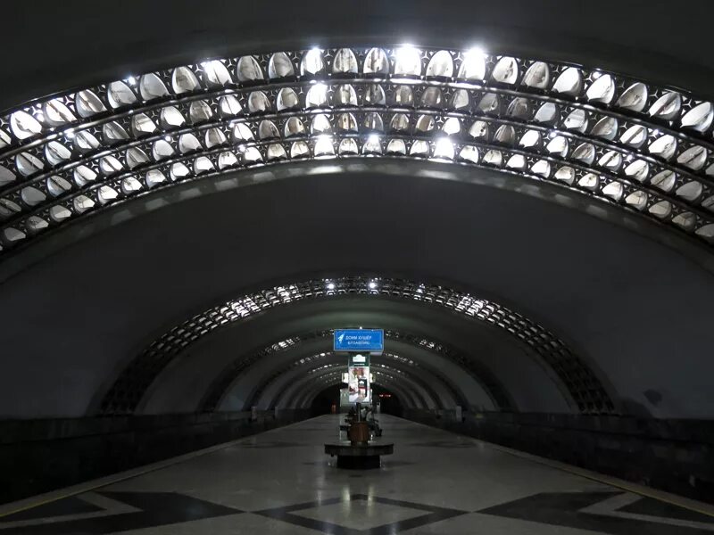 Чкаловская линия. Станция метро Хамза в Ташкенте. Ташкент станция метро Чкаловская. Станция Дустлик метро Ташкент. Хамид Алимджан станция метро.