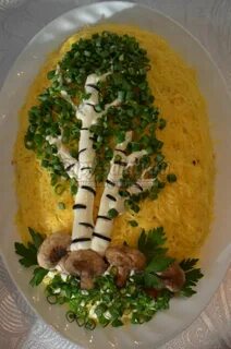 Салат березовая роща с черносливом и грибами