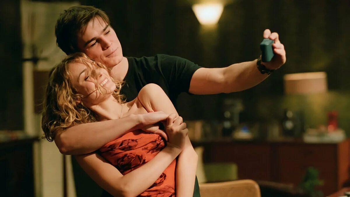 Джек и джилл: любовь на чемоданах (2008). «любовь на французской сцене» (1716). Стив карелл напряги извилины. Энн хэтэуэй напряги извилины. Колин фаррелл одним меньше.