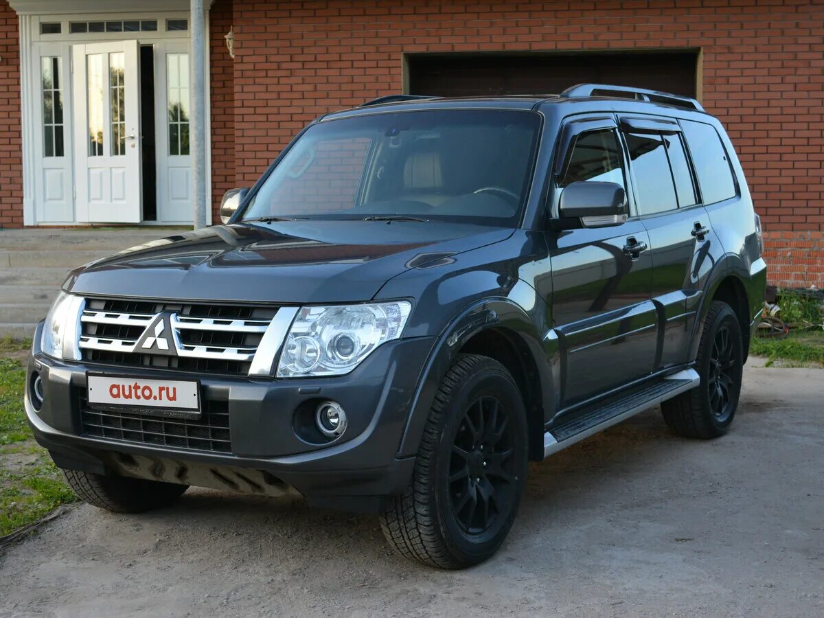 Mitsubishi pajero 2012 год