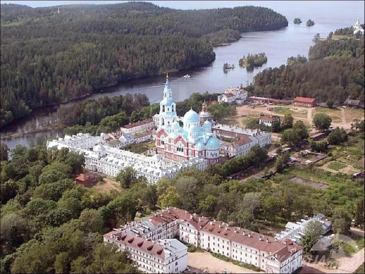 Спасо-Преображенский монастырь Валаам. Валаамский Спасо-Преображенский монастырь в Карелии. Спасо-Преображенский монастырь на острове Валаам. Ленинградская область остров Валаам.