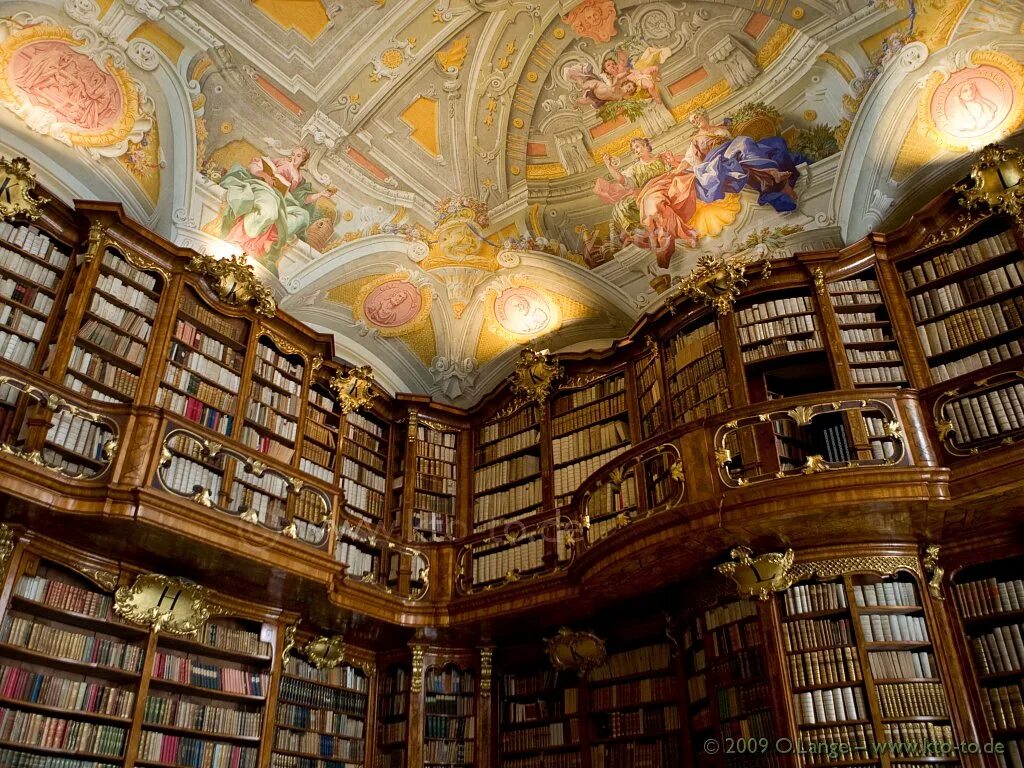 Библиотека в ней находится. Библиотека монастыря Санкт-Флориан, Австрия. Библиотека Вальдзассенского аббатства. Национальная библиотека Прага Клементинум. Библиотека Джироламини Италия.