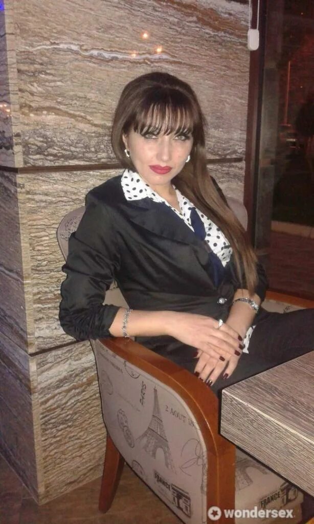 одинокие разведенные женщины. женщины которые хотят. взрослые богатые женщины ищут. богатые одинокие дамы. состоятельные женщины ищут мужчин.