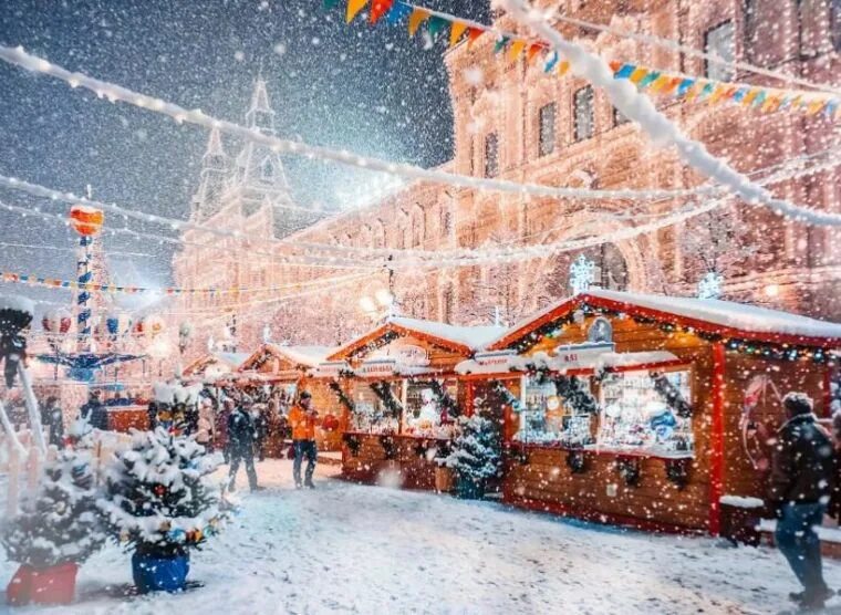 Москва зимой. Зимняя сказка в городе. Снежная Москва. Снежный город новый год. Ветер новый год