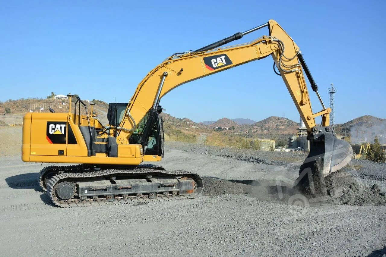 Экскаватор volvo ec480dl. Caterpillar 345 gc. Экскаватор одноковшовый e200c. Экскаваторщик. Работа экскаватор гусеничный прямой работодатель.
