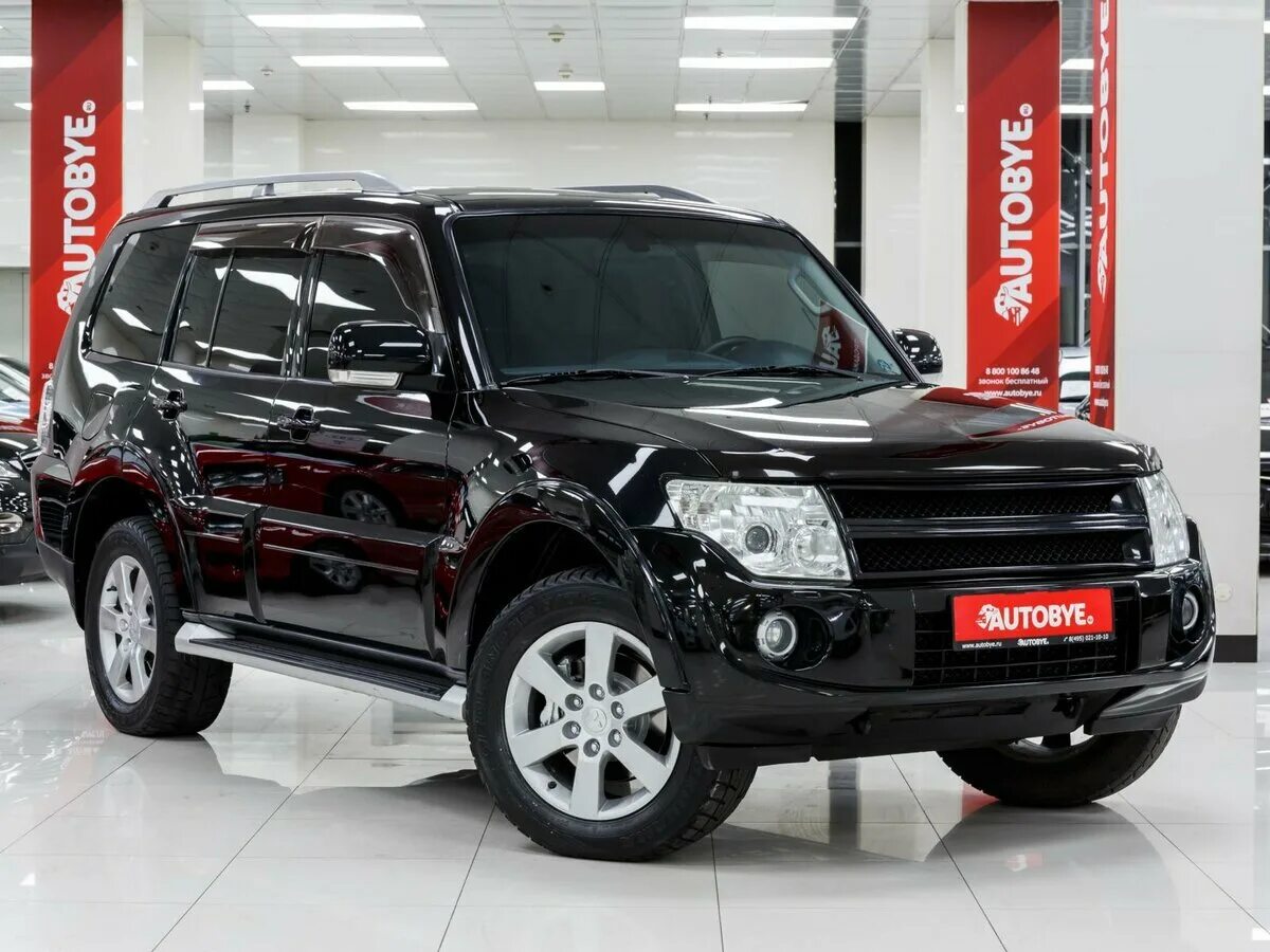 Митсубиси паджеро 4 белый. Pajero 4 белый перламутр. Mitsubishi pajero iv рестайлинг 1 ,2013. Паджеро 3 серебристый. 8.