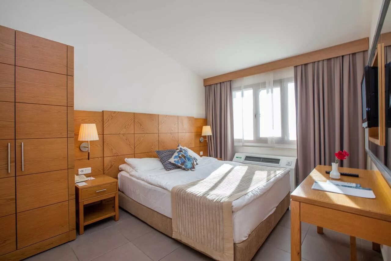 Pine house hotel горки. Пайн хаус отель кемер. Пайн бич резорт белек. Отзывы отель пайн. Отель pine beach belek.