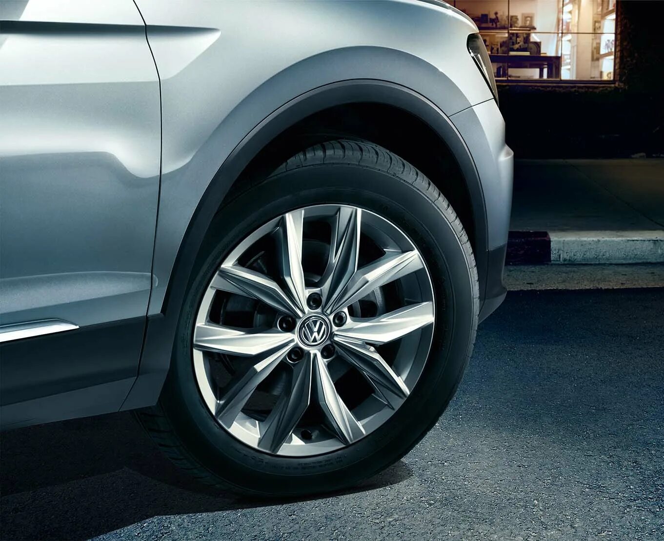 Колеса тигуан купить. Диски Kingston r18 на Тигуан. Tiguan 2 r18 диски Kingston. Диски Фольксваген Тигуан 2. Tiguan Kingston r18.