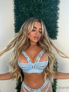 Brandi Burr Nude OnlyFans Leaks.