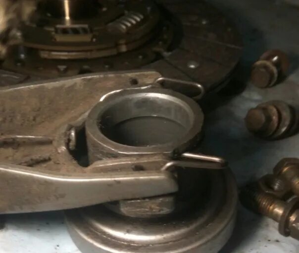 Guys, help me out, I don't know what the problem is. In general, the bracket tha
