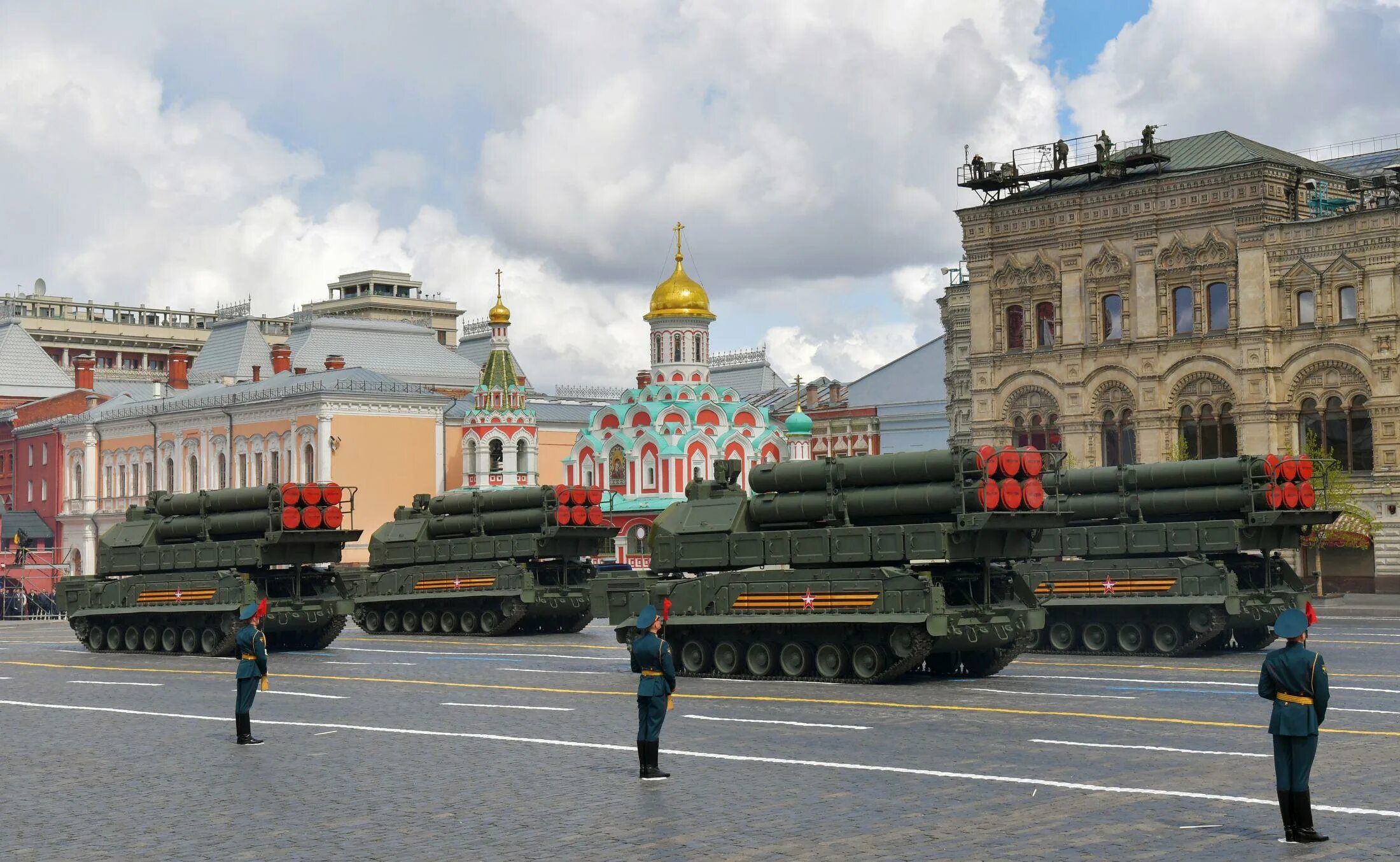 Военный парад. Парад Победы 2022 в Москве техника. Парад военной техники на красной площади. Военный парад на красной площади техника. Военный парад 9 мая в Москве 2022.