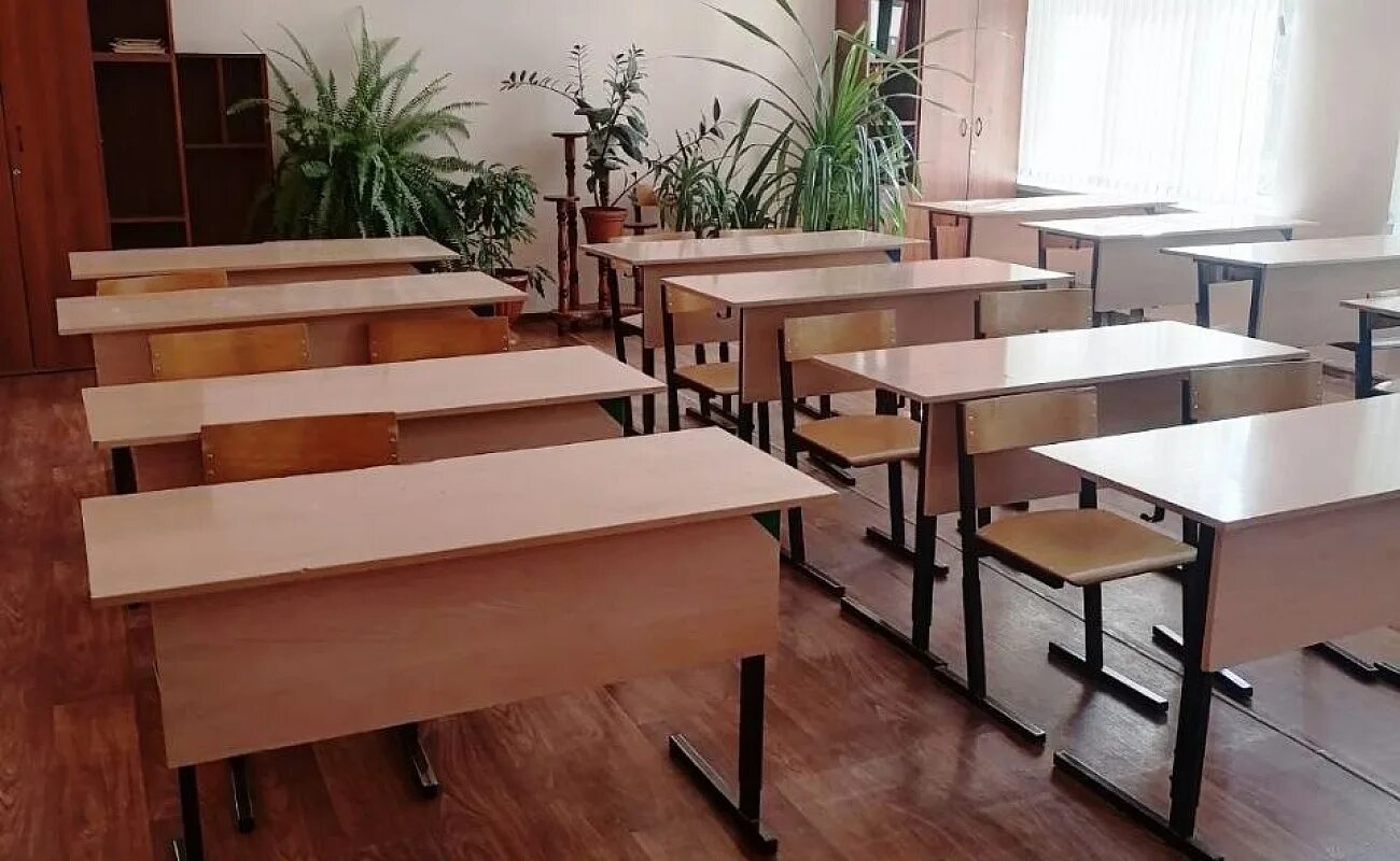 Подготовка школы к новому учебному году. Подготовка школы к новому учебному году. Готовность учебных кабинетов к новому учебному году. Фото коридора лицея 3 братск. Готовность школ к новому учебному году.