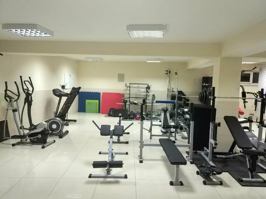 спортлидер махачкала. марва отель махачкала. пробег стадион труд жизнь без слез махачкала. дагспорт магазин в махачкале. магазин спортивных товаров.