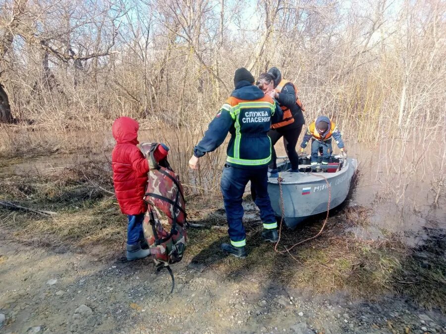 Паводок. Петровск паводок. Паводок фото.