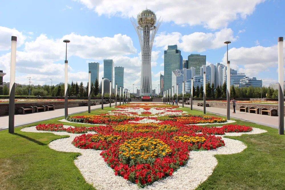 Г нурсултан. Нурсултан астана. нурсултан столица казахстана. нурсултан бульвар нуржол. бульвар астана байтерек.