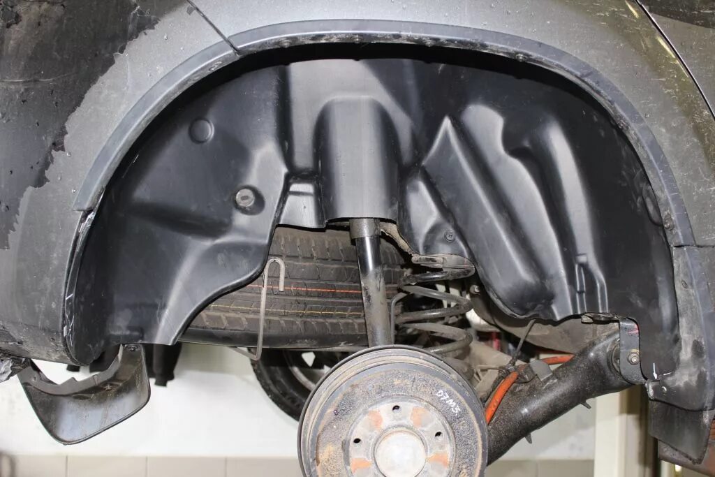 крепление подкрылка. клипсы переднего подкрылка санта фе 3. крепление подкрылка. крепление локера форд фокус 2. крепление подкрылка.