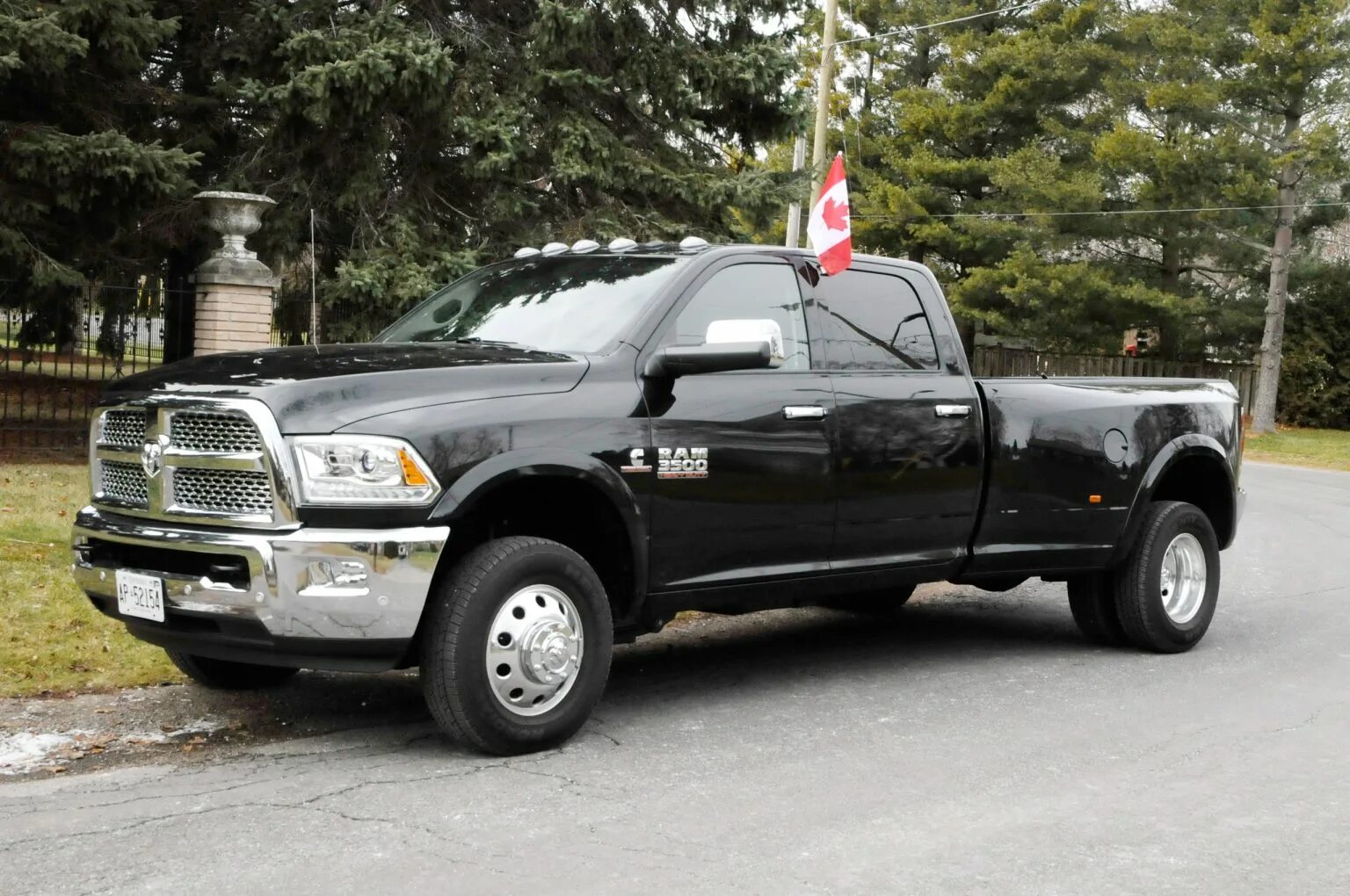 Ram action. Dodge ram 3500 towing. dodge ram 3500 2017. ram 3500 heavy duty. dodge ram tow.