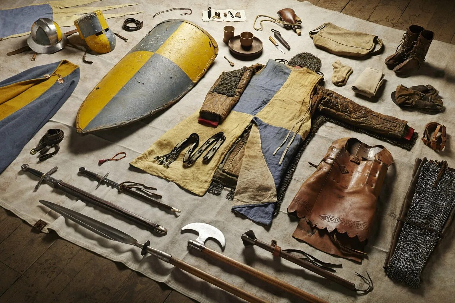 Исторические вещи. Историческое оружие. Средневековые предметы быта. Вооружение и снаряжение.