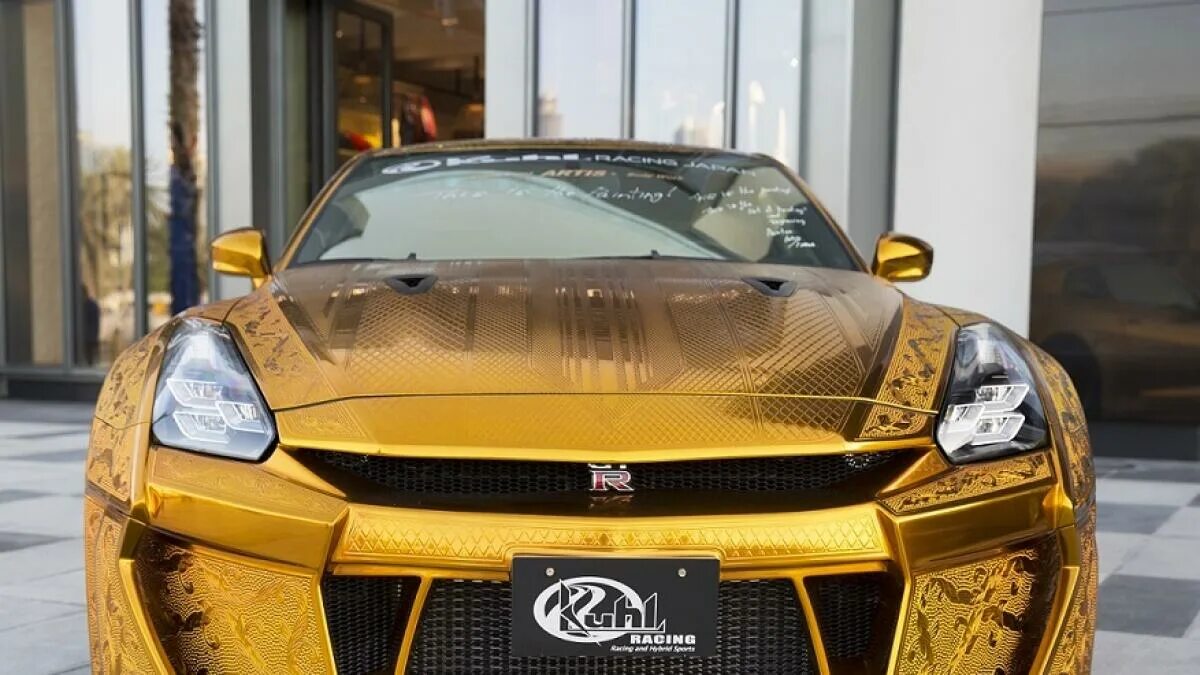 Gold car. Золотой Nissan GTR Kuhl Racing. Dubai. Car Gold Nissan r35. Золотая машина. Машина золотого цвета.