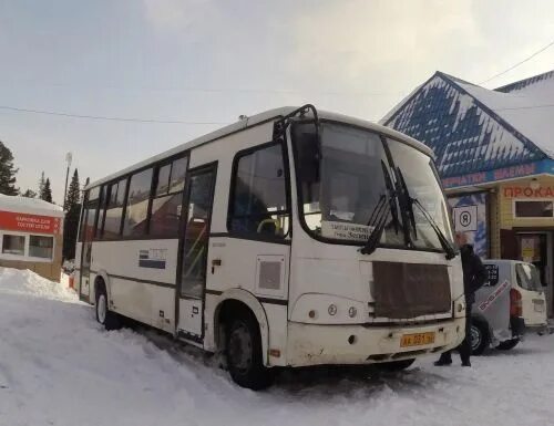 Расписание автобусов шерегеш таштагол на сегодня. Автобус Шерегеш Кемерово. Автовокзал Таштагол. Таштагол автобус ПАЗ. Автобус в Шерегеш.