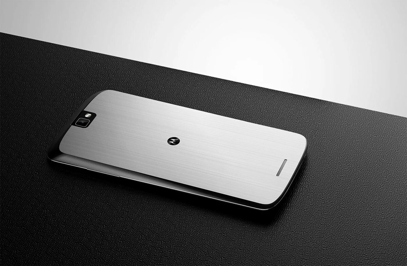 Motorola Concept. Смартфон Motorola Flipout. Motorola Edge s30 testpoint.