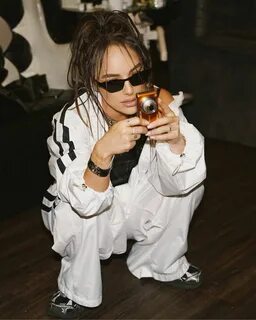 Мари Краймбрери в 2024 г Марио, Певицы, Прически