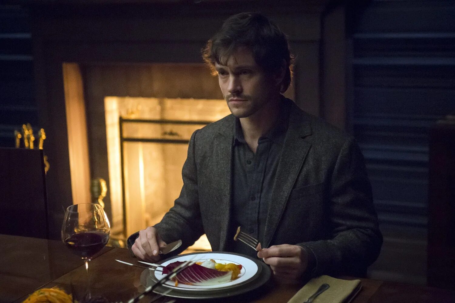 Уилл грэм. Хью дэнси уилл грэм. Грэм ганнибал. Уилл грэм в очках. Грэм ганнибал.