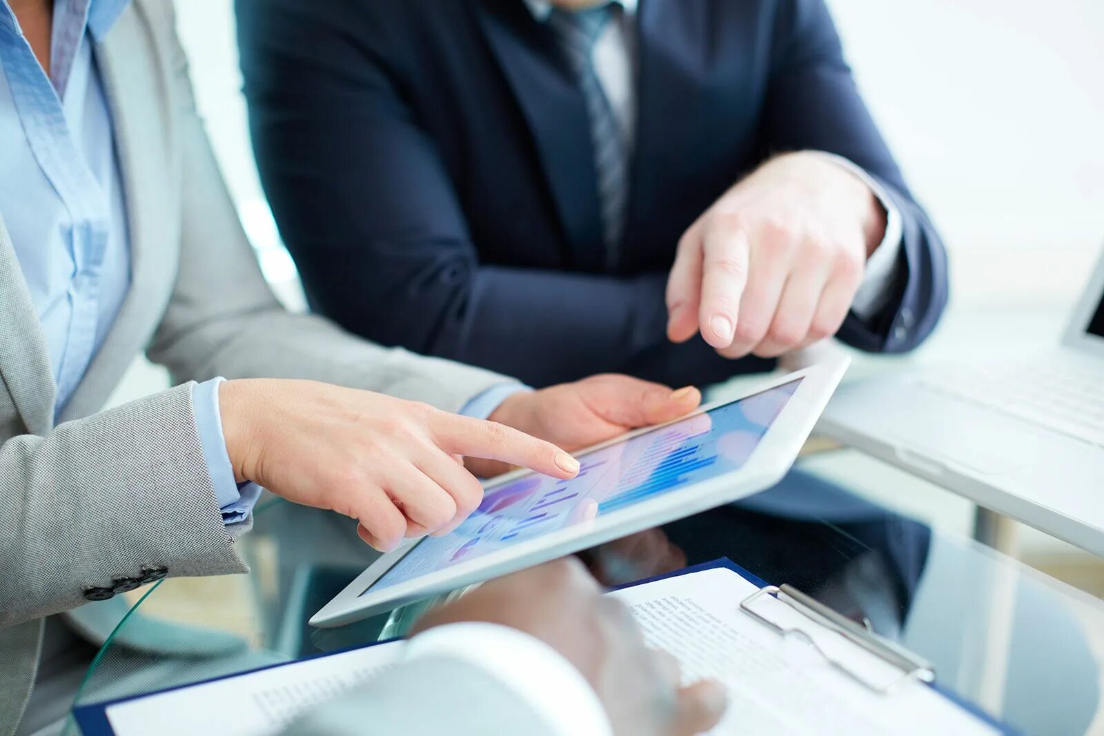 Субсидии предпринимателям. Консультационные услуги бизнес. Субсидии предпринимателям. Бизнес сотрудничество. Гранты предпринимателям.