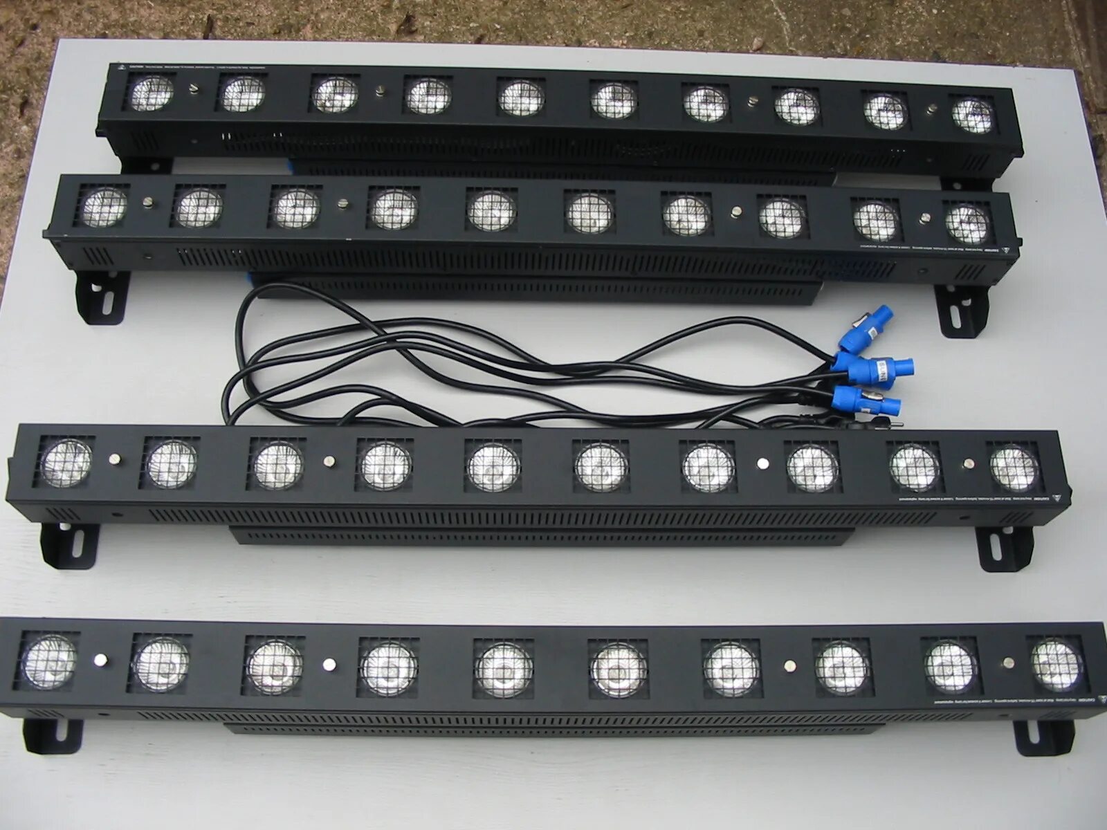 Showtec rdm touch dmx 512 midi. Showtec sunstrip active dmx. showtec sunstrip active dmx ii. showtec sunstrip active mkii. прожектор sunstrip active dmx.