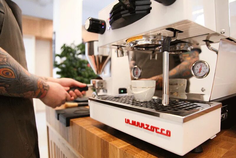 La Marzocco Mini кофемашина. Кофемашина la Marzocco linea Mini. Кофемашинах la Marzocco.. La Marzocco linea Mini Black. Ла бариста