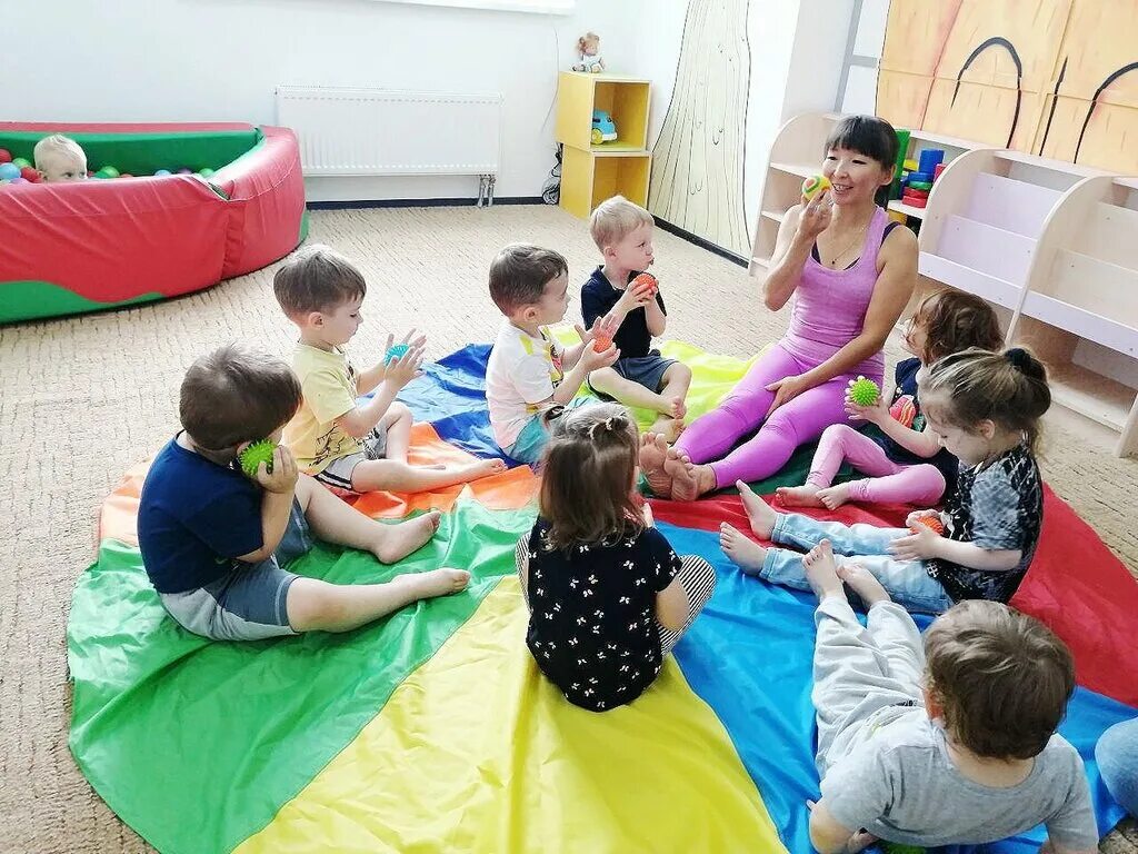 объединение детских садов. объединение детских садов. объединение детских садов. дети в саду. объединение детских садов.