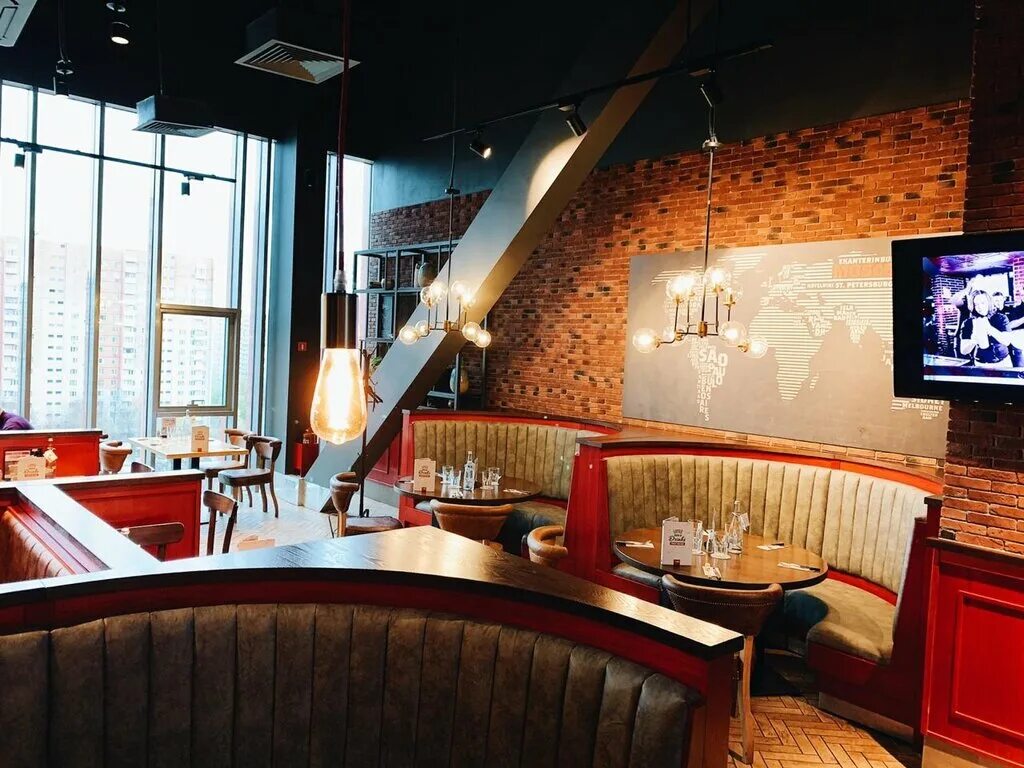 севен фрайдис жуковского. Tgi friday's атриум. Tgi fridays интерьер. москва комсомольский проспект 28 tgi fridays. Tgi fridays каширское ш 61г отзывы.