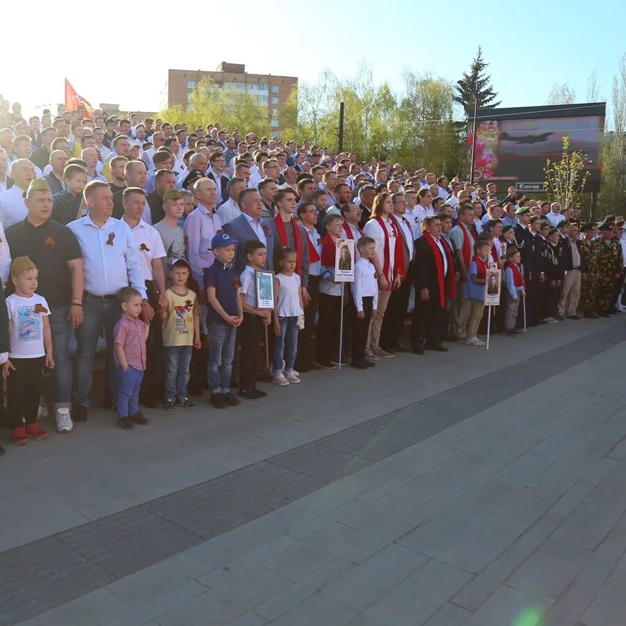 9 мая ижевск 2022. Национальные праздники удмуртии. Хор отцов и сыновей ижевск 9 мая. Хор отцов и сыновей ижевск 9 мая. Хор отцов сыновей.