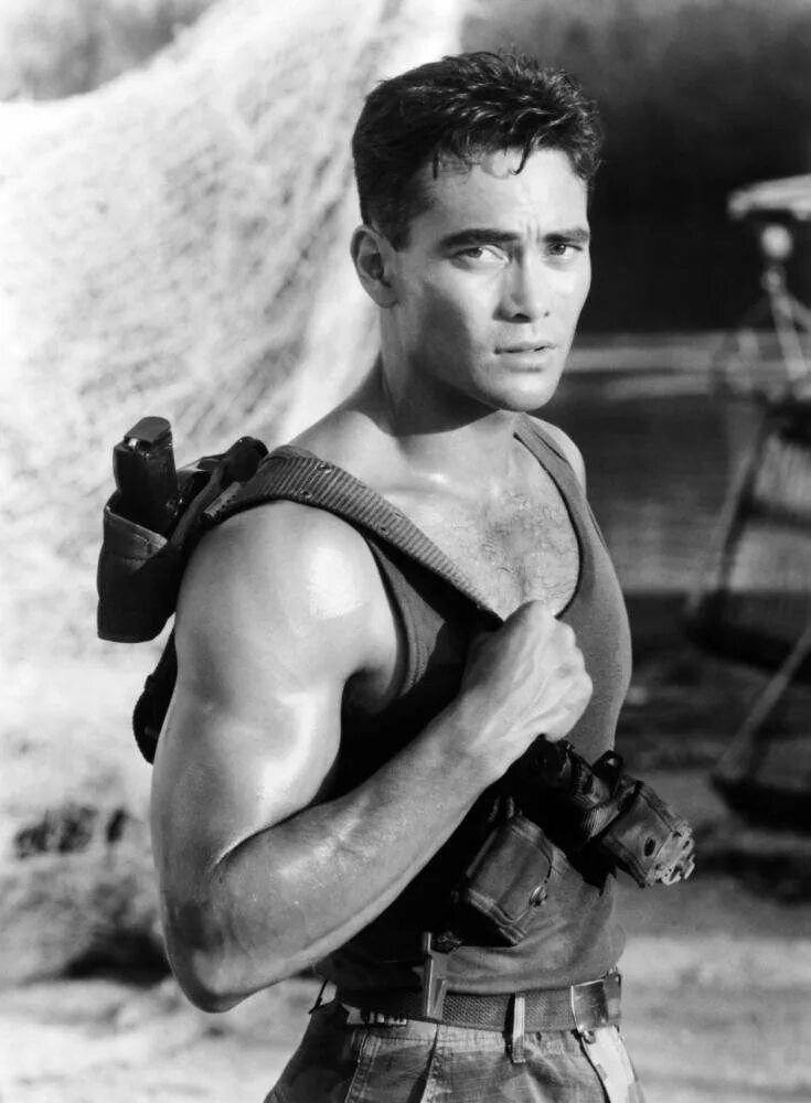 только сильнейшие 2. стэйси трэвис только сильнейшие. марк дакаскос только сильнейшие. только сильнейшие фильм 1993. только сильнейшие фильм 1993.