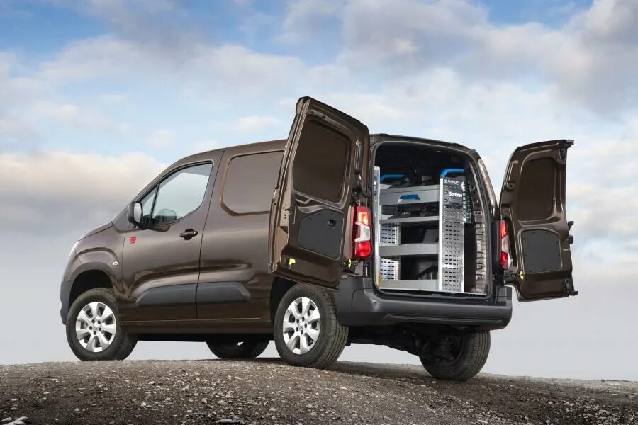 Opel combo cargo фургон. Опель карго. Opel combo 2016. Opel combo cargo фургон. Опель комбо карго 2021.