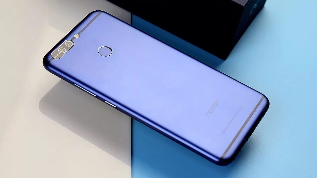 Хонор 10 хамелеон. Хонор 8а. Смартфон huawei honor 8. Хонор 8 с двумя камерами. Хуавей хонор 10.
